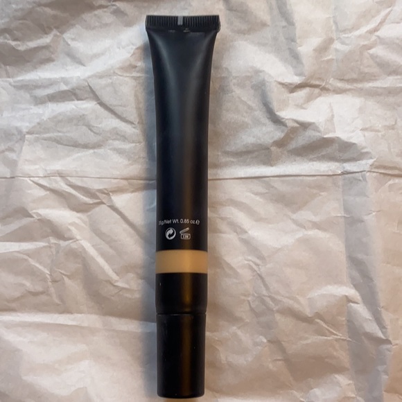 Concealer from Shein - Picture 3 of 3